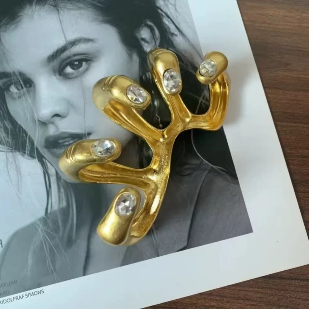 Gold Statement Finger Tip Rings with Clear Crystal Ends [no bag attached] - Picture 3 of 5